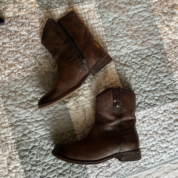 Frye “Melissa” Dark Brown Leather Women’s Boots - Picture 2 of 5